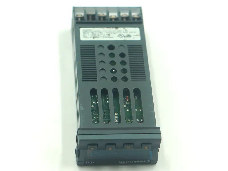 Regulátor teploty EUROTHERM 2132/CC/VH/ENG